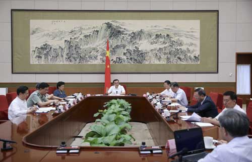 李克强:智能制造正在引发制造业的深刻变革