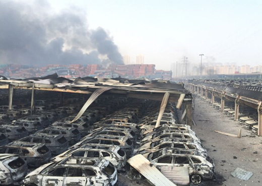 天津爆炸数千辆新车烧毁