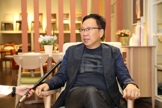 深圳伟安家具企业有限公司董事总经理张呈峰先生