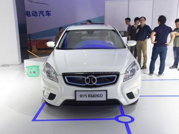 2015广州车展：北汽新能源EU260首发