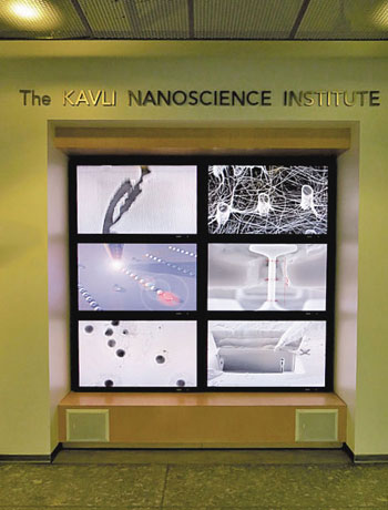 加州理工学院，本科生、研究生和老师加在一起还不到3000人，其毕业生中就有21人获得了诺贝尔科学奖。这是墙壁上的电子屏幕。