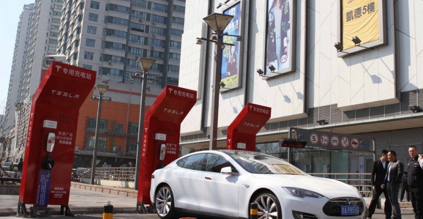 哈尔滨新政促新能源汽车充电进社区