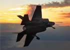 美军F-35系列隐身战机2015年度最佳“造型”。