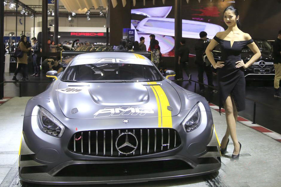 12月26日，2016世界新车大展在台北南港展览馆登场。本次展览在台北世贸一馆和南港展览馆同步开展，共展出全球39个知名汽车品牌的逾200款新车。