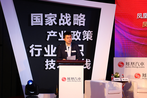 凤凰新媒体CEO、执行董事、凤凰卫视有限公司运营总裁（COO）刘爽