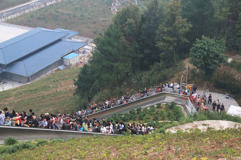 6月三峡大坝“轮船坐电梯” 启动