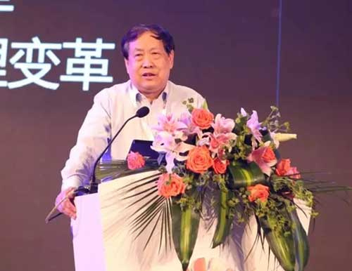 中国行政体制改革研究会副会长、国家信息化专家咨询委员会委员、国家行政学院教授汪玉凯 中国行政体制改革研究会副会长、国家信息化专家咨询委员会委员、国家行政学院教授汪玉凯