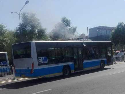 北京公交车突然爆炸 空调因故障发生爆裂