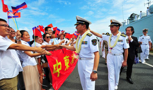 中国海军第二十三批护航编队访问柬埔寨